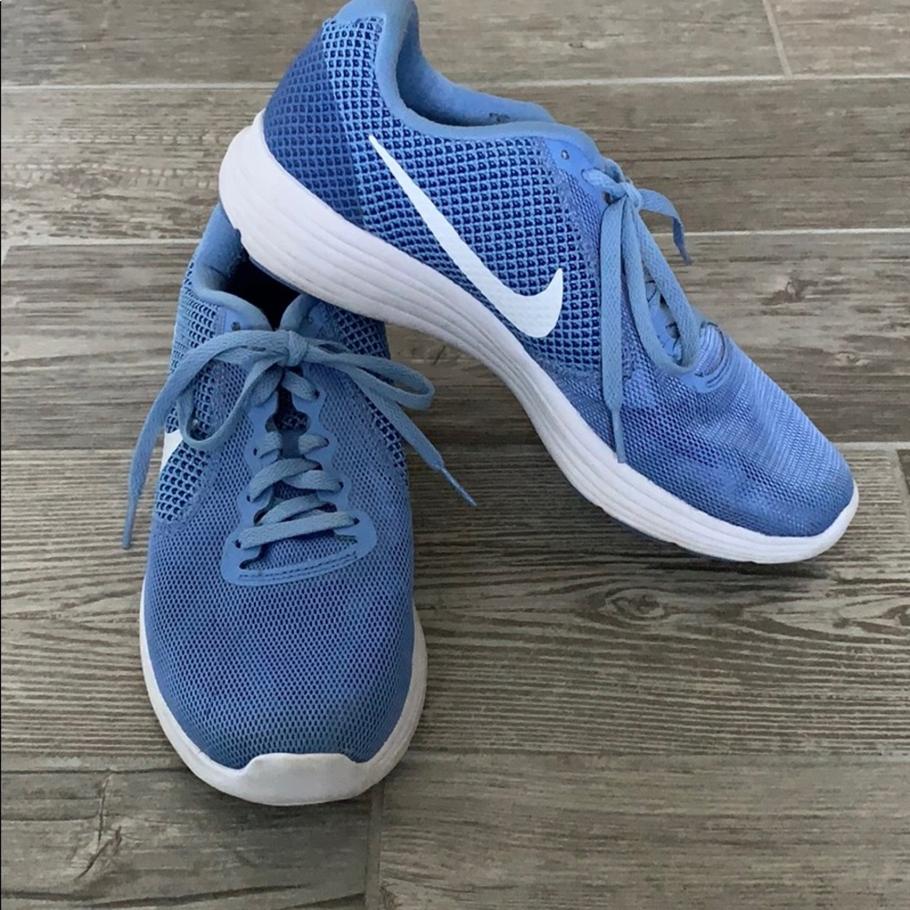 Nike revolution blue sneakers